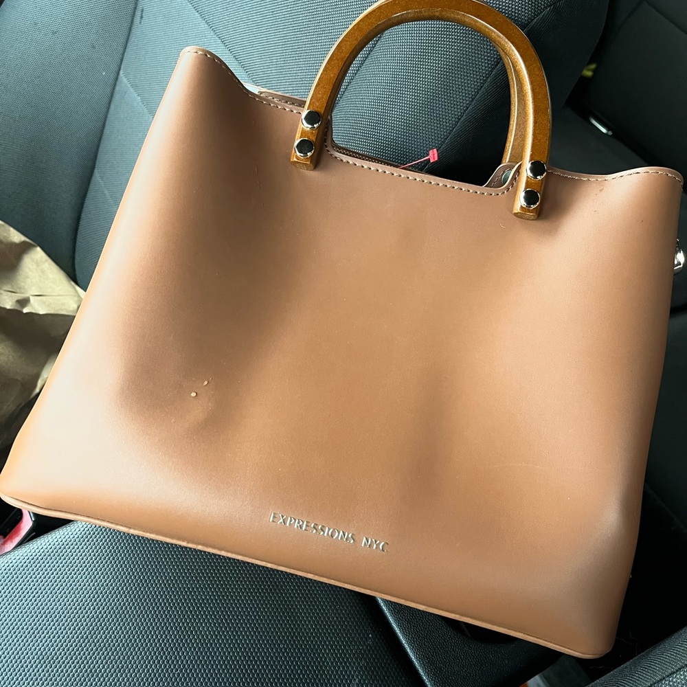 BEAUTIFUL caramel wooden handle purse